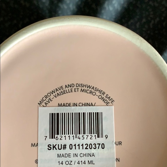 TODAY ONLY !!!Starbucks 2021 Ceramic Cup Lips hear - Picture 3 of 3